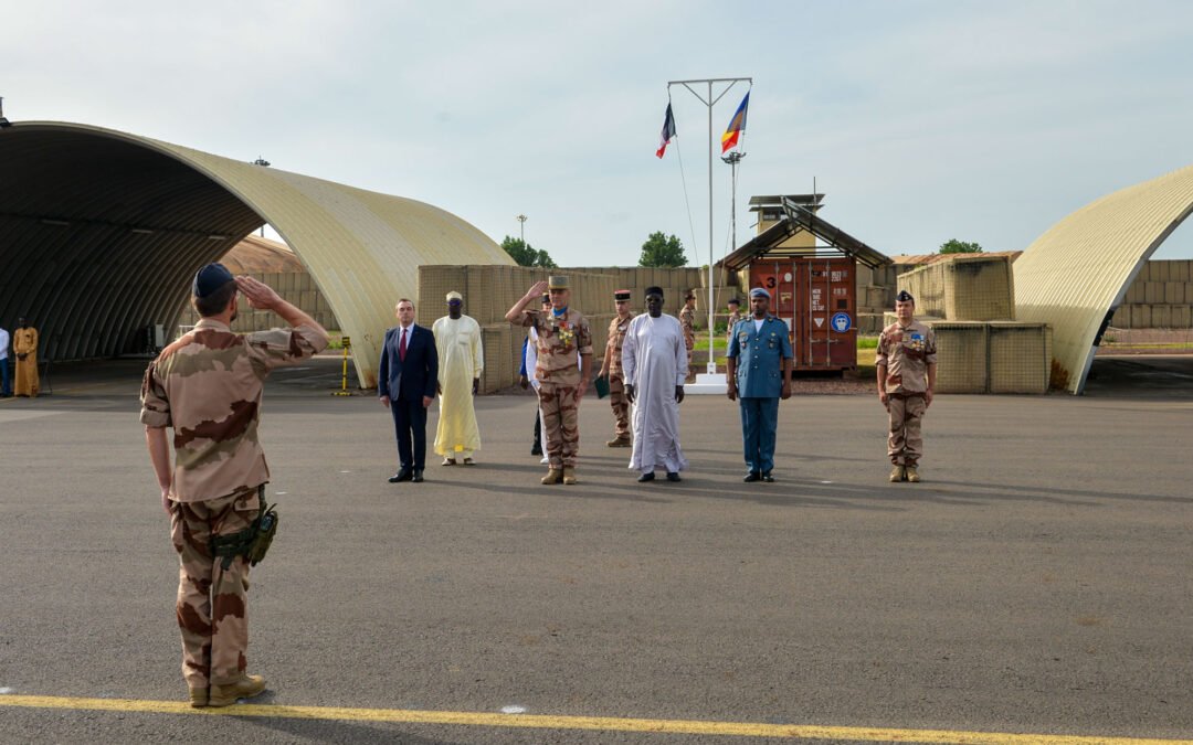 Célébration du 14 juillet : Les Forces Françaises au Sahel rendent hommage à l’alliance franco-tchadienne